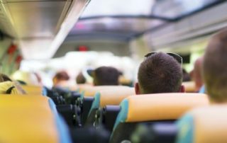 Quelle est la responsabilité d’une association en cas d’accident lors d’un voyage ?