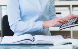 Vers une baisse des cotisations sociales en 2018