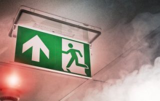 Incendie des locaux commerciaux loués et responsabilité du locataire