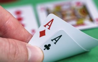 Les gains issus de la pratique régulière du poker sont imposables