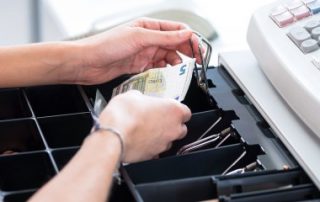 Rendre de la monnaie en cas de paiement par carte bancaire