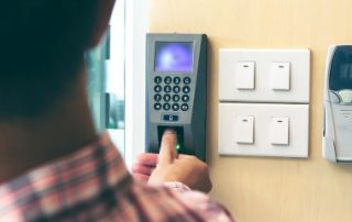 Pas de biométrie pour contrôler les horaires de travail des salariés !