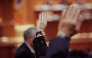 Exclusion d’une société : quand le vote de l’associé concerné n’est pas comptabilisé !