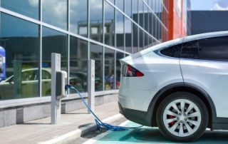 Mise à disposition d’un véhicule électrique : quel avantage en nature ?