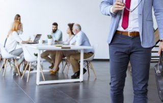Retrait d’un associé d’une SCP et participation aux charges