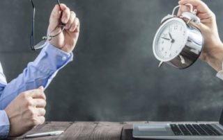 Assurance-vie : quel délai pour revendiquer la qualité de bénéficiaire ?