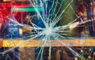 Le sort du dépôt de garantie en cas de dégradations constatées à la fin d’un bail commercial