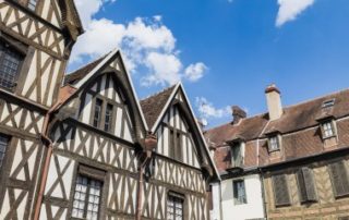 Rénovation énergétique des bâtiments : des précisions concernant les dérogations