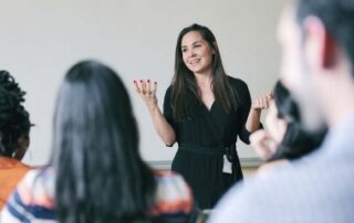 Apprentissage du français : de nouveaux droits pour les salariés allophones