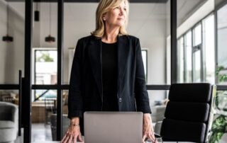 Le cadre dirigeant doit participer à la direction de l’entreprise