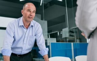 Un ancien associé peut-il engager la responsabilité d’un dirigeant ?